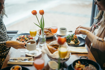 Breakfast at Place Dufferin | For 2 people